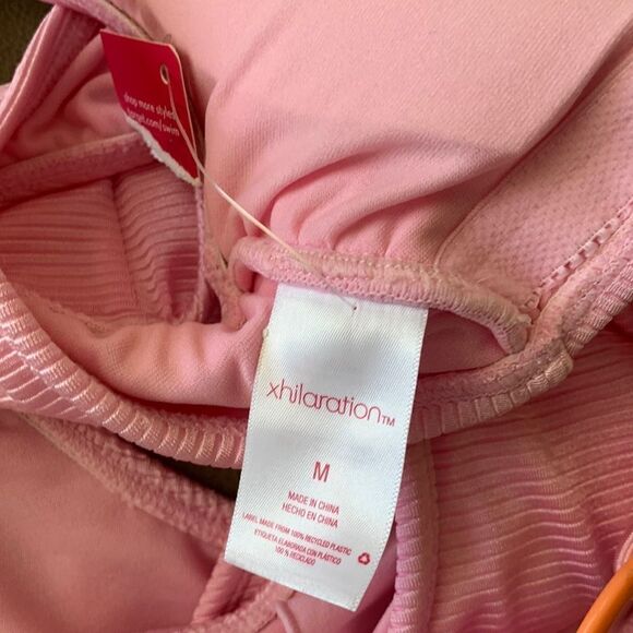 Xhilaration size medium swimsuit new with tags - Picture 4 of 5